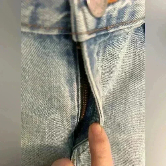 J  Crew Broken In Boyfriend Jeans Size 29 - Picture 5 of 9